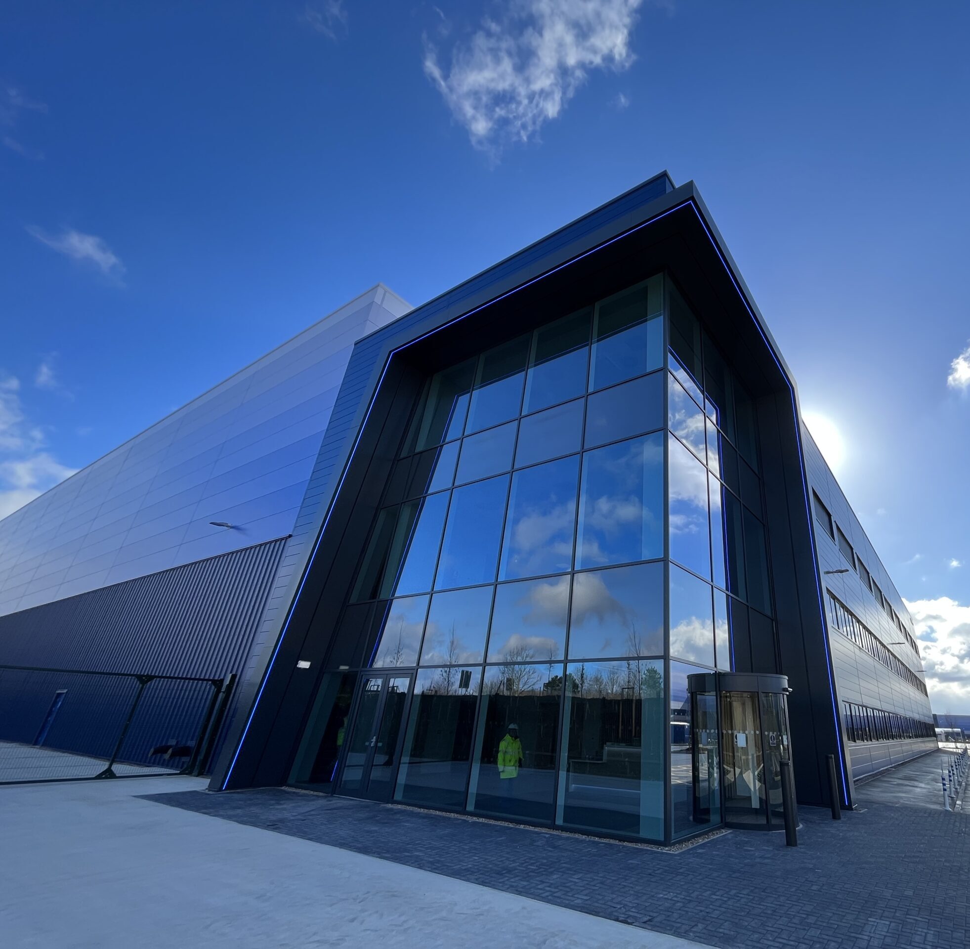 KAM - Magna Park South - Projects 02